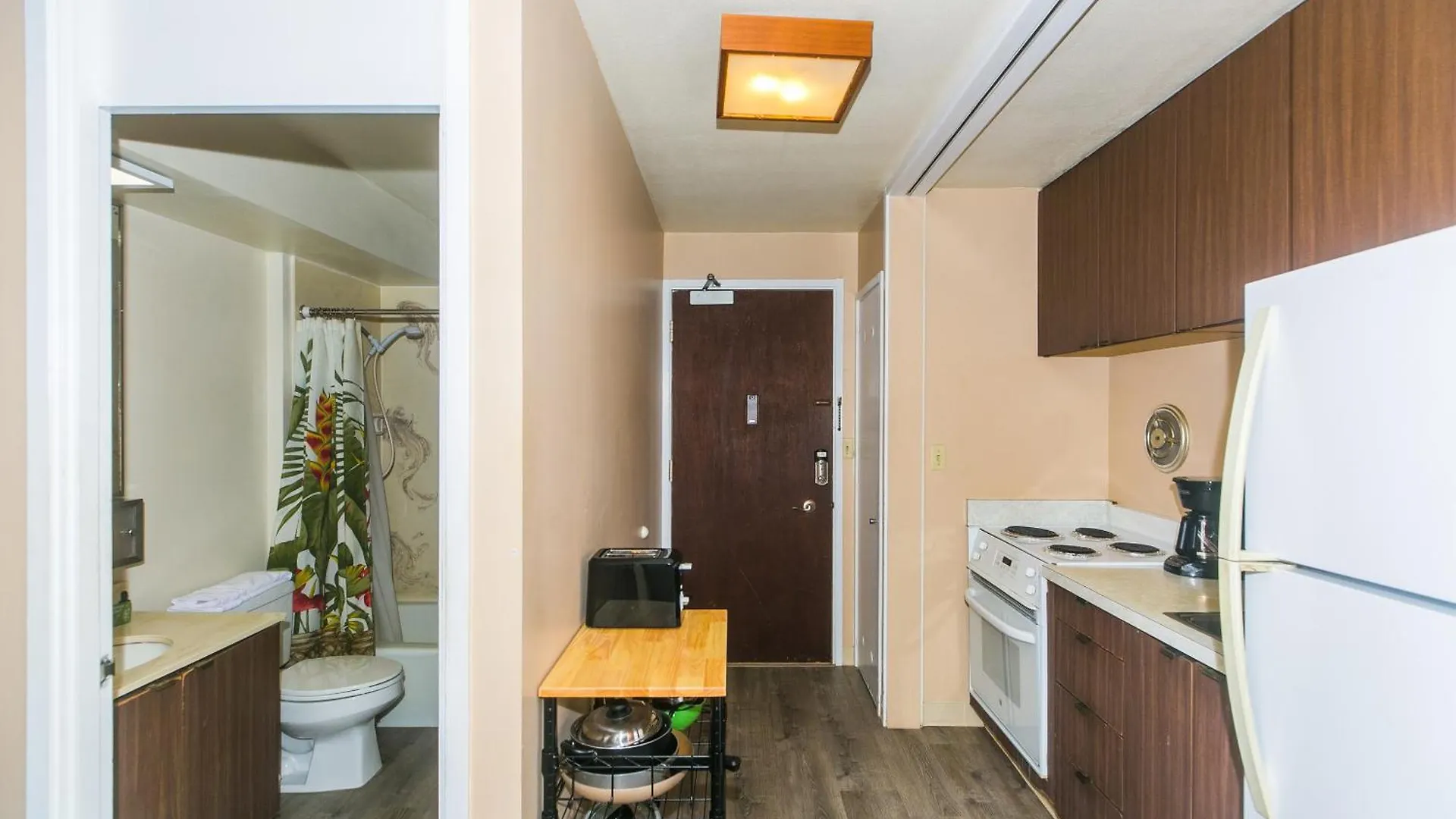 Ilikai Marina 1889 City View Studio Honolulu Daire